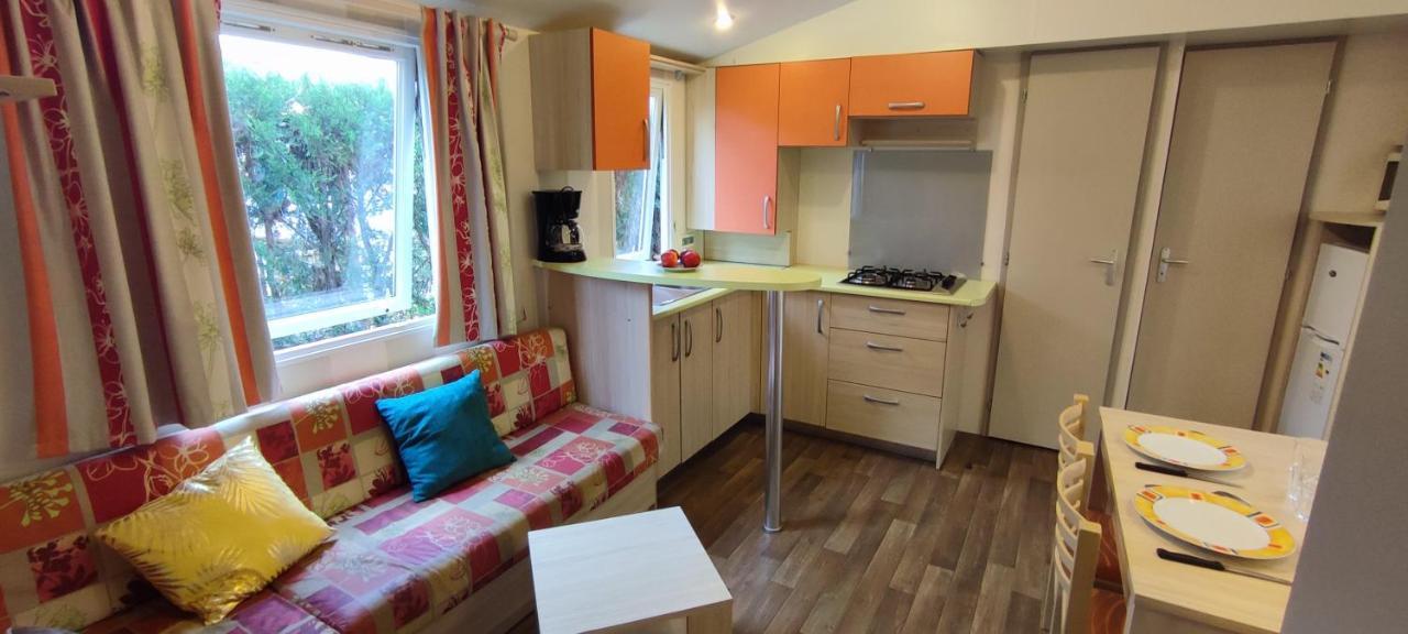 Mobil Home 6 Places La Roque-d'Antheron Exterior foto